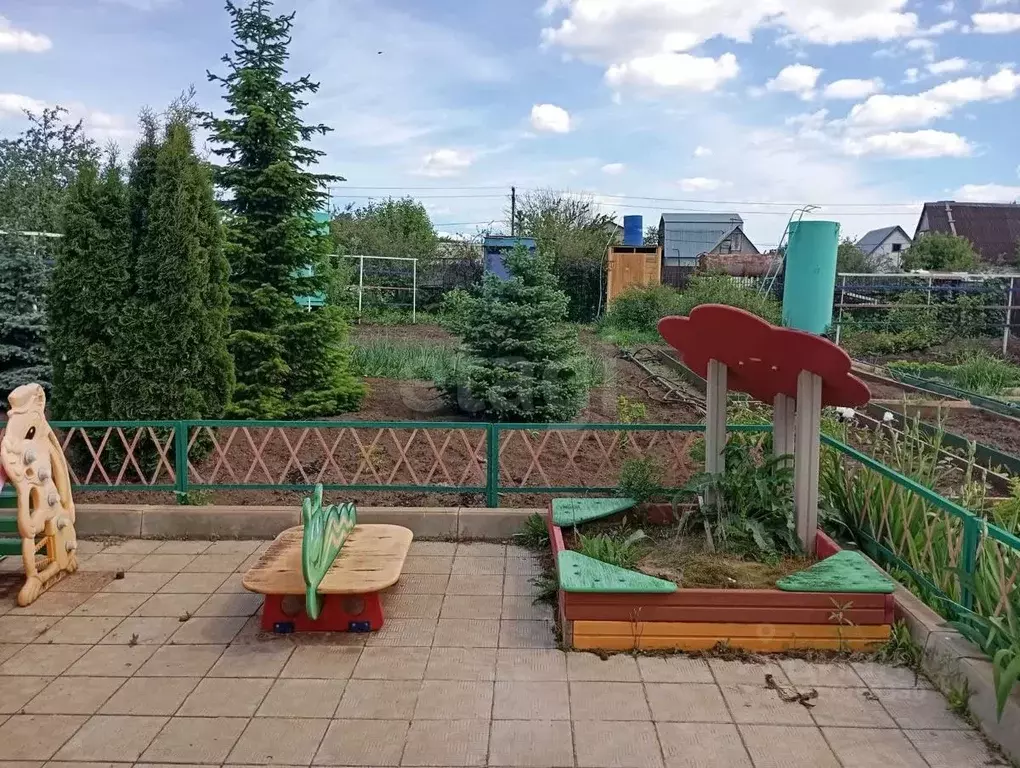 Дом в Оренбургская область, Сакмарский район, Татаро-Каргалинский ... - Фото 0