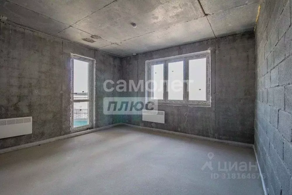 3-к кв. Приморский край, Владивосток ул. Кирова, 33 (60.7 м) - Фото 0
