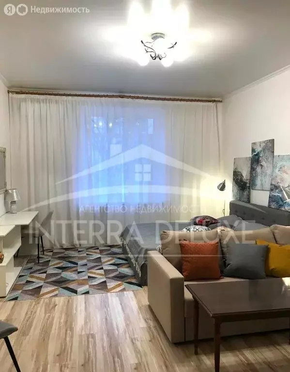 3-комнатная квартира: Севастополь, Большая Морская улица, 43 (78.5 м) - Фото 2