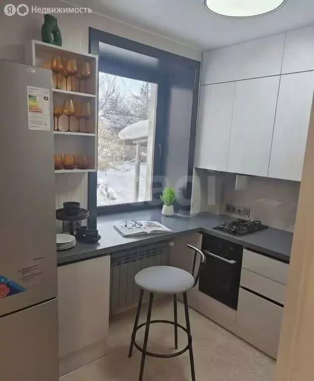 Квартира-студия: Иркутск, улица Академика Курчатова, 5А (30.6 м) - Фото 2