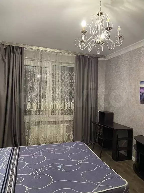 1-к. квартира, 38 м, 4/22 эт. - Фото 1