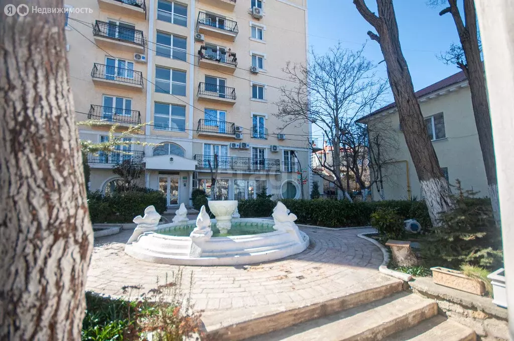 1-комнатная квартира: Севастополь, Советская улица, 16 (64 м) - Фото 1