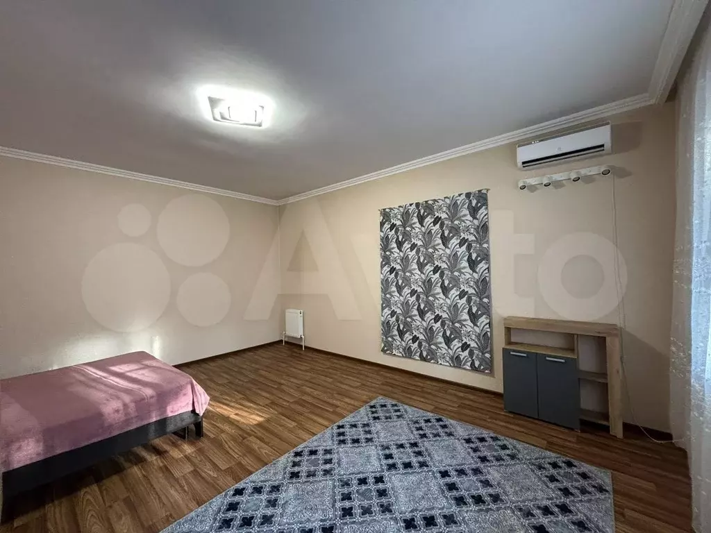 1-к. квартира, 60 м, 1/5 эт. - Фото 1