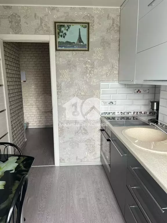 2-к. квартира, 43 м, 9/9 эт. - Фото 1