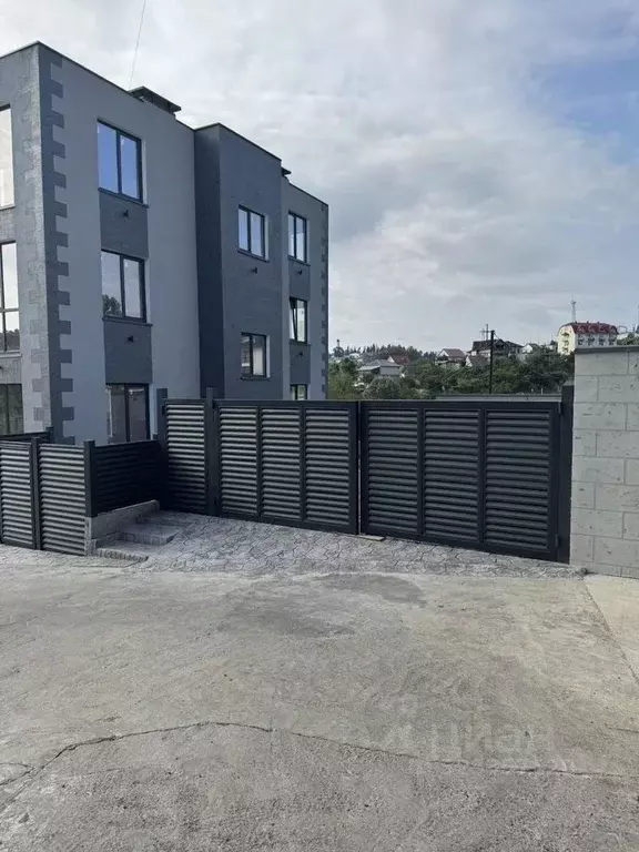 Дом в Краснодарский край, Сочи ул. Тюленина, 7 (350 м) - Фото 0