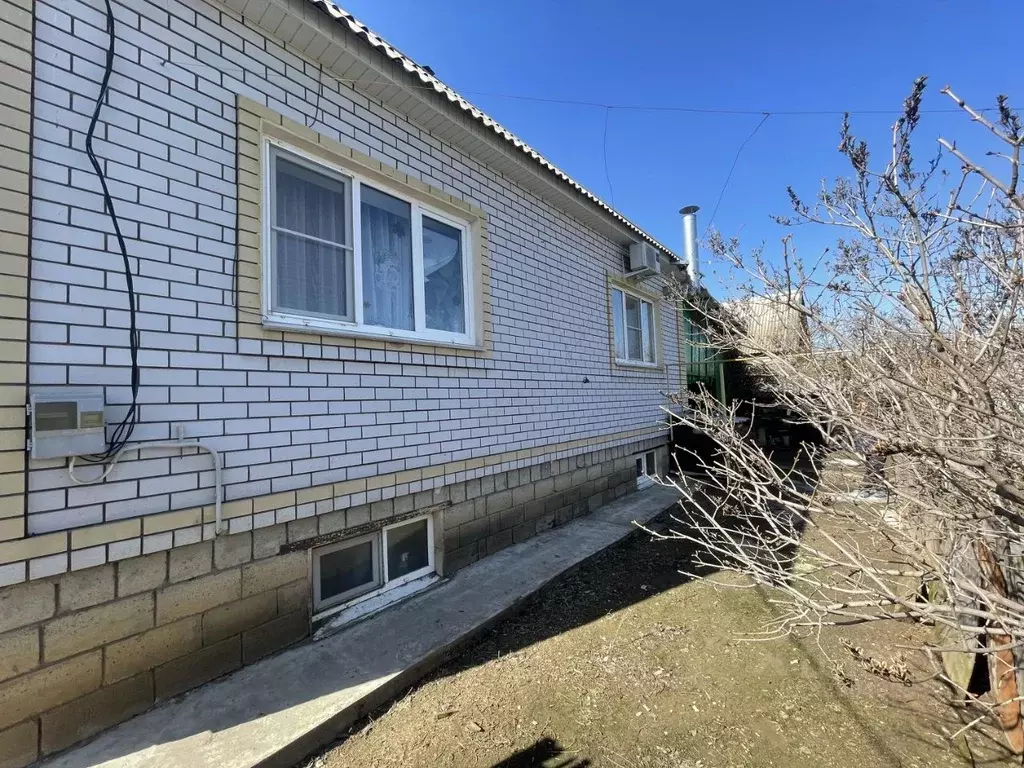 Дом в Волгоградская область, Среднеахтубинский район, Фрунзенское ... - Фото 2