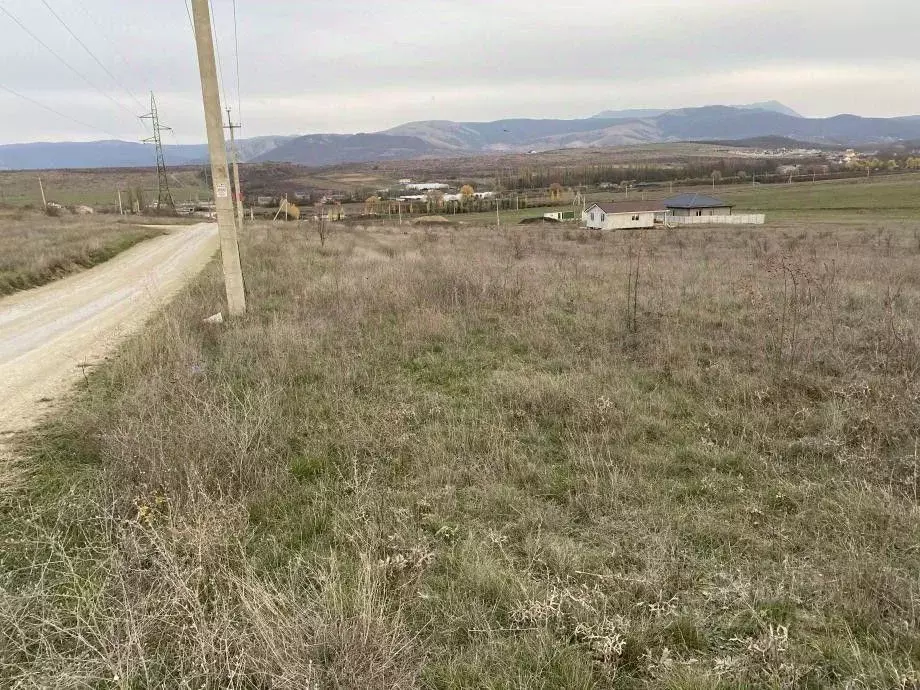 Участок в Крым, Симферопольский район, Добровское с/пос, с. Пионерское ... - Фото 1