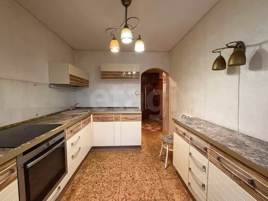 1-к кв. Тюменская область, Тюмень ул. Александра Матросова, 1 (38.1 м) - Фото 2