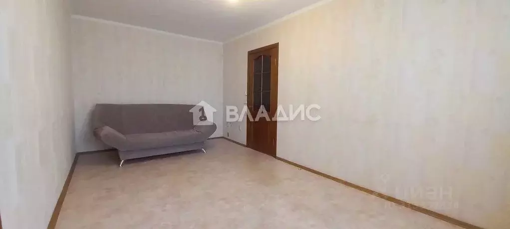 2-к кв. Брянская область, Брянск ул. Вали Сафроновой, 58 (45.5 м) - Фото 0