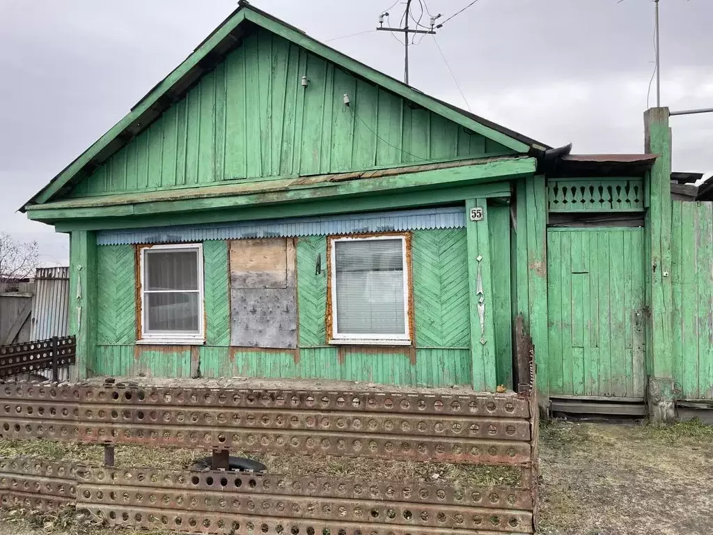 Дом в Челябинская область, пос. Увельский ул. Горького, 55 (49 м) - Фото 1