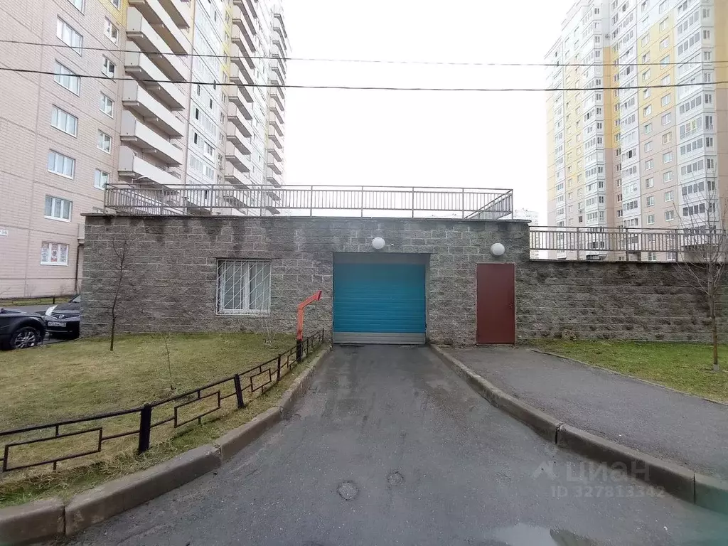 Гараж в Санкт-Петербург Парашютная ул., 56к5 (14 м) - Фото 1