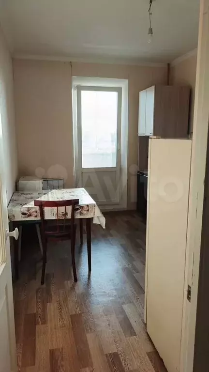 1-к. квартира, 37 м, 4/10 эт. - Фото 0