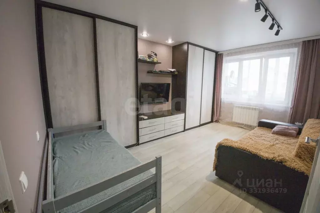 3-к кв. Татарстан, Альметьевск Алсу мкр, ул. Рината Галеева, 33 (68.8 ... - Фото 1