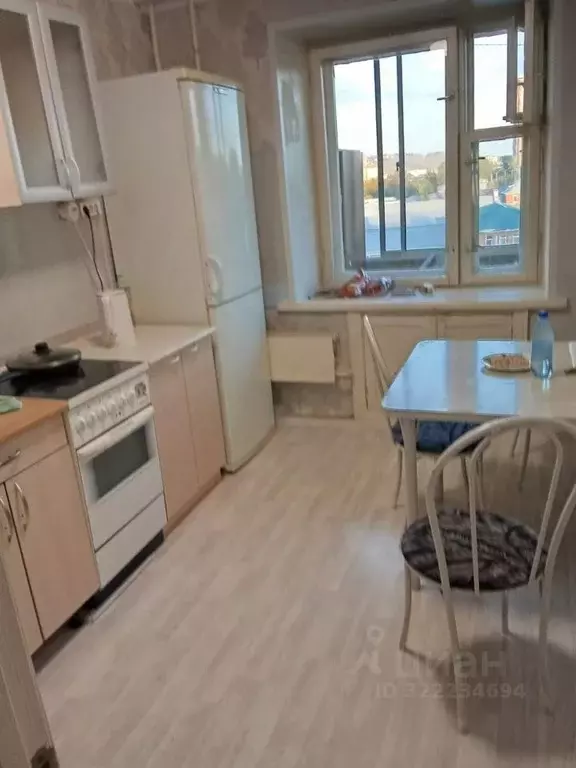 2-к кв. Красноярский край, Красноярск ул. Калинина, 70в (50.0 м) - Фото 0