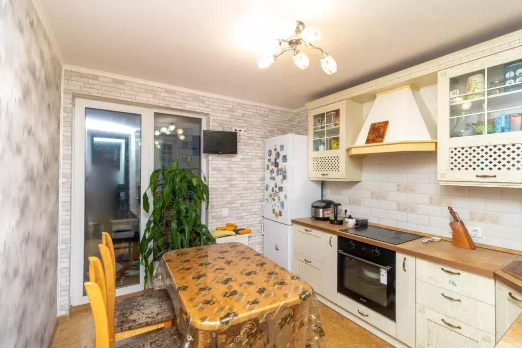 3-к кв. Тюменская область, Тюмень проезд Тихий, 2 (75.3 м) - Фото 1