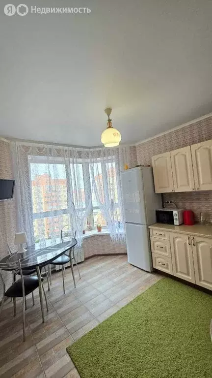 3-комнатная квартира: Оренбург, Салмышская улица, 45 (72.8 м) - Фото 2