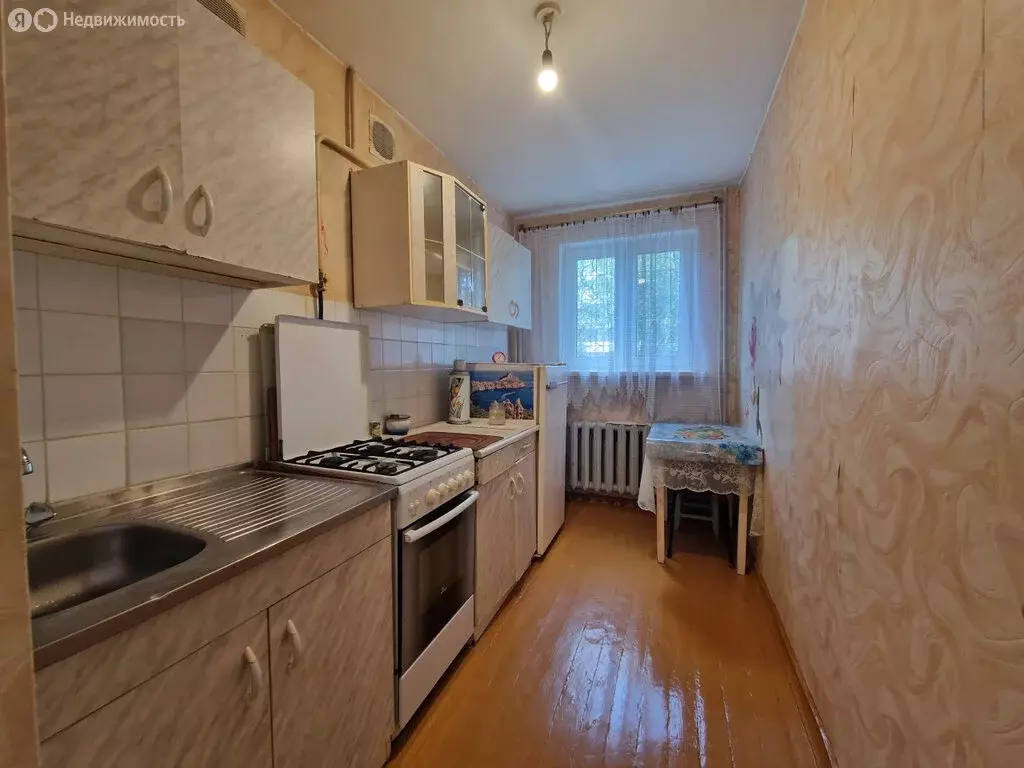 3-комнатная квартира: Екатеринбург, улица Металлургов, 32 (56.6 м) - Фото 0