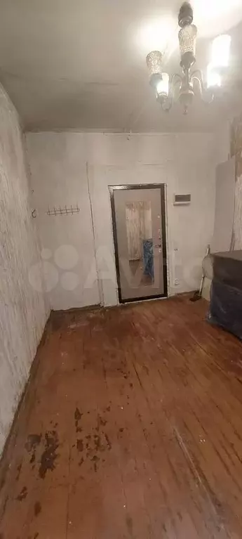 Комната 12 м в 3-к., 2/2 эт. - Фото 1