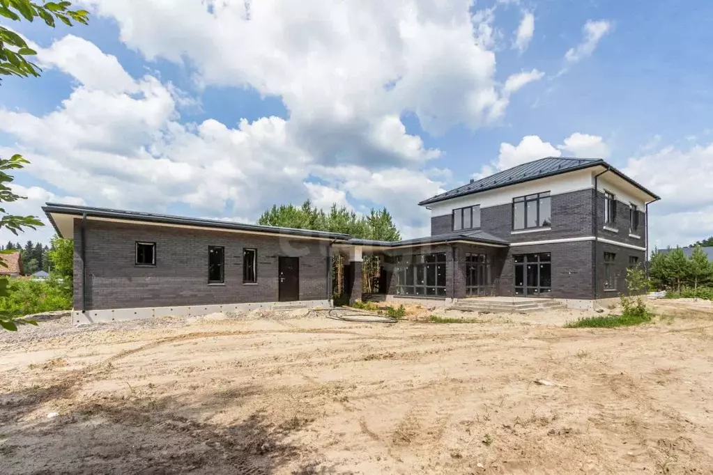 Дом в Тюменская область, Тюменский район, с. Гусево  (263 м) - Фото 1