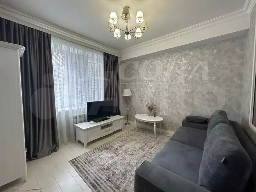 2-к. квартира, 40 м, 1/10 эт. - Фото 0