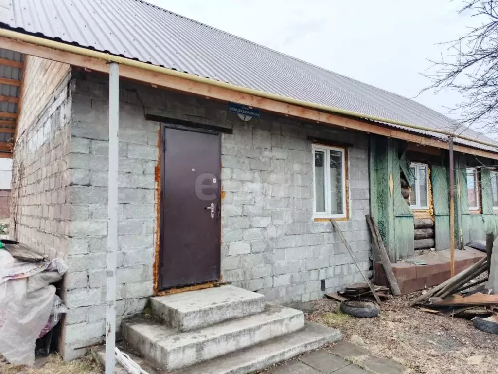 Дом в Свердловская область, Нижний Тагил Железнодорожная ул., 7 (45 м) - Фото 1
