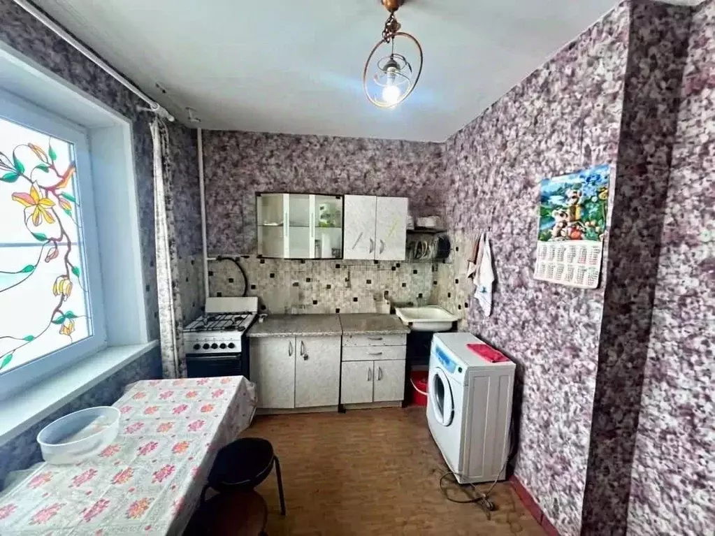 1-к кв. Белгородская область, Губкин ул. Петра Великого, 10 (36.9 м) - Фото 0