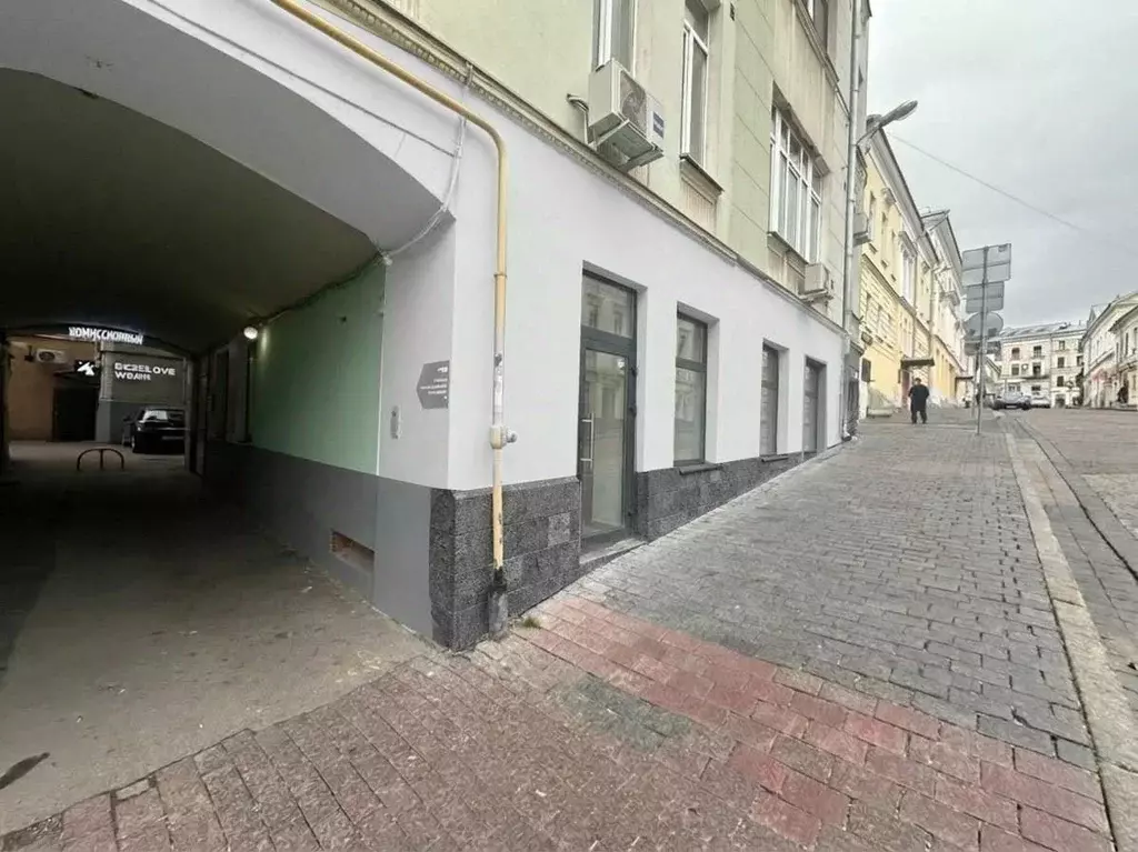 Помещение свободного назначения в Москва Большой Спасоглинищевский ... - Фото 1