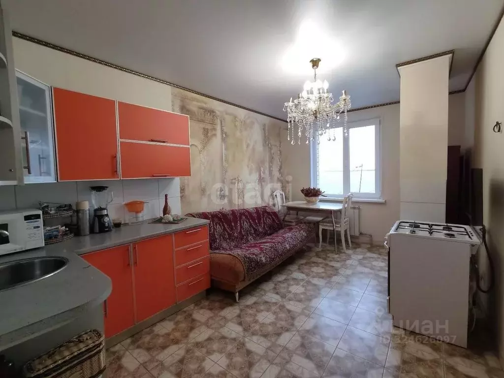 Дом в Саратовская область, Саратов проезд 5-й Волжский, 2/2 (210 м) - Фото 1