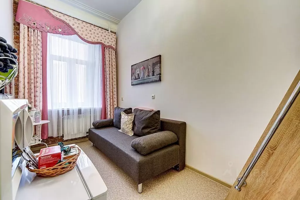 Комната Санкт-Петербург ул. Александра Невского, 6 (15.0 м) - Фото 2
