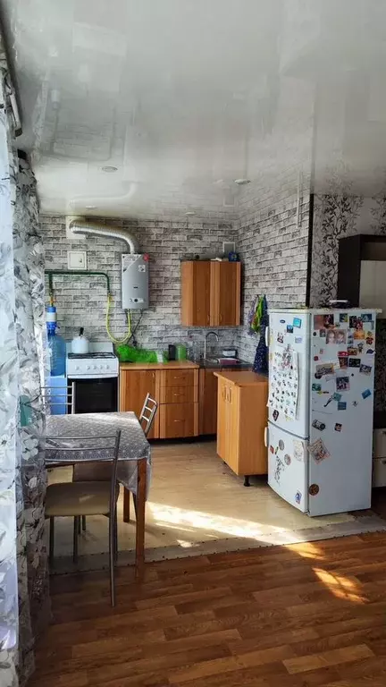 2-к. квартира, 42,8 м, 4/4 эт. - Фото 0