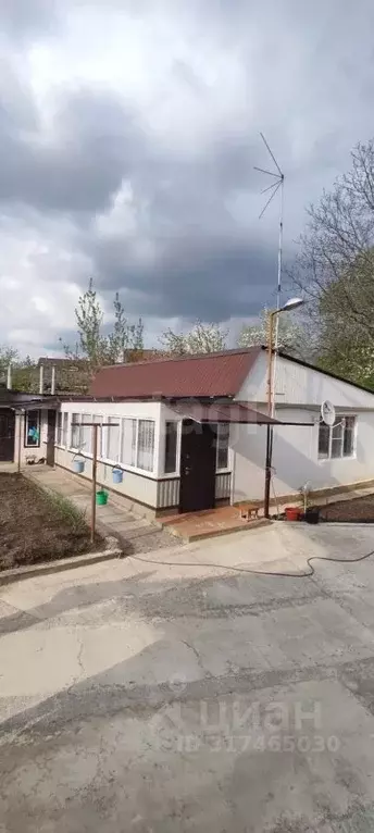 Дом в Ставропольский край, Кисловодск городской округ, пос. Аликоновка ... - Фото 1