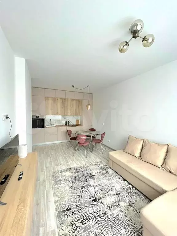 2-к. квартира, 60 м, 2/25 эт. - Фото 1