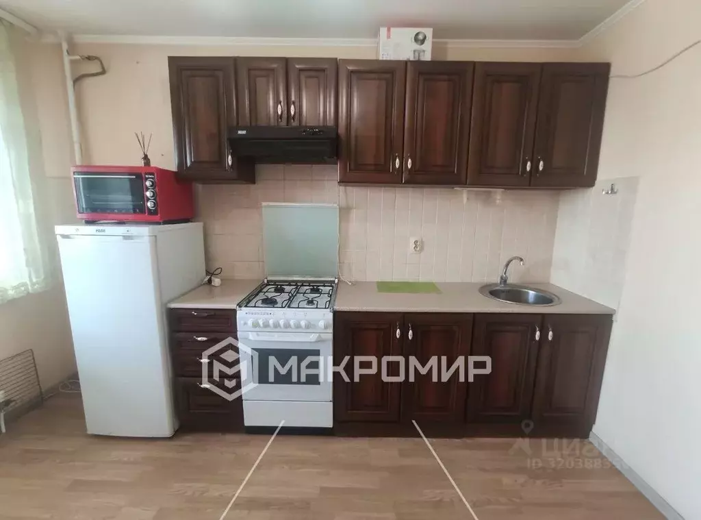 2-к кв. Брянская область, Брянск ул. Красный Маяк, 104 (59.0 м) - Фото 0