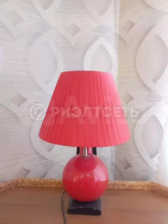 Комната 17 м в 3-к., 1/5 эт. - Фото 0