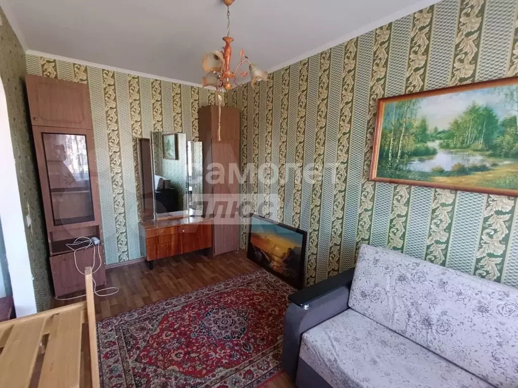 Комната 20 м в 3-к., 2/4 эт. - Фото 0