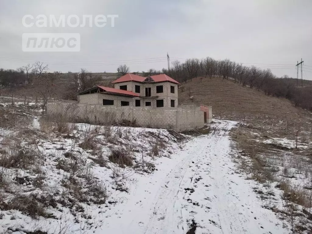 Дом в Чеченская республика, Грозный Мичуринец СНТ, 4-я линия (160 м) - Фото 1