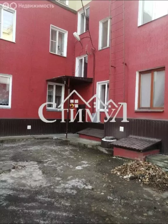 3-комнатная квартира: Черногорск, улица Чапаева, 51 (71.5 м) - Фото 1