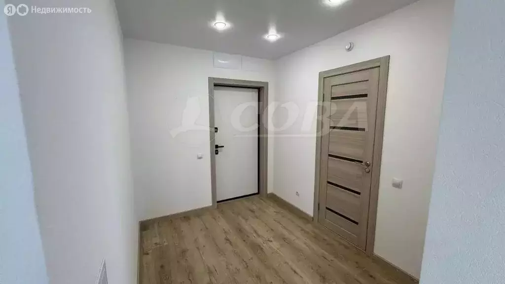 1-комнатная квартира: Тюмень, Интернациональная улица, 199к9 (38 м) - Фото 1