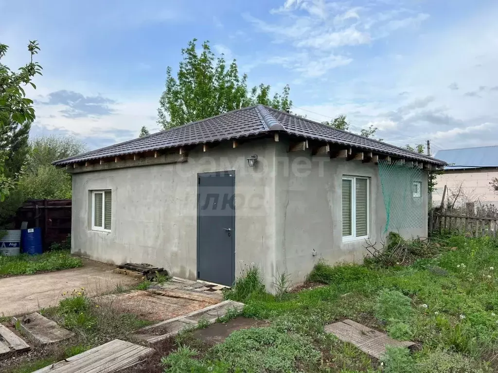 Дом в Оренбургская область, Оренбургский район, Нежинский сельсовет, ... - Фото 1