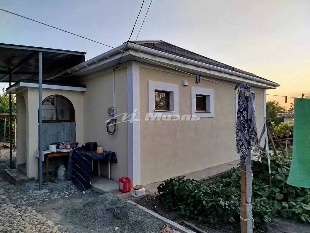 Дом в Крым, Симферопольский район, Перовское с/пос, с. Дубки ул. ... - Фото 2