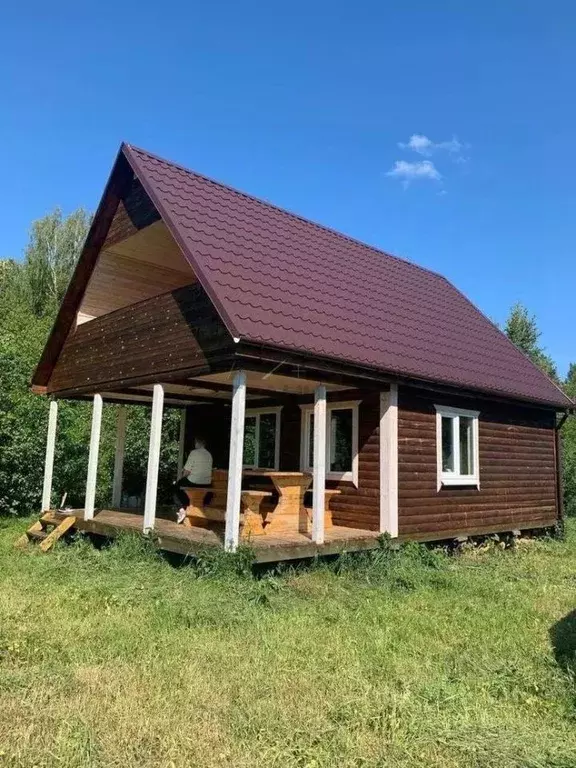 Дом в Новгородская область, Маловишерский район, Бургинское с/пос, д. ... - Фото 1