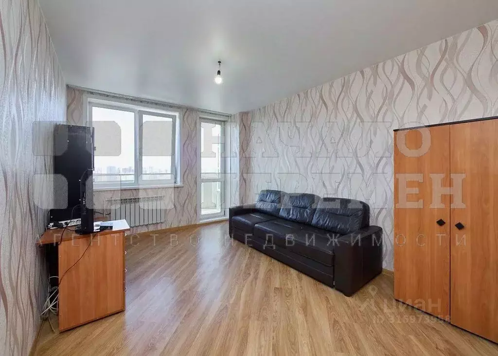 2-к кв. Новосибирская область, Новосибирск ул. Есенина, 12/2 (56.0 м) - Фото 0