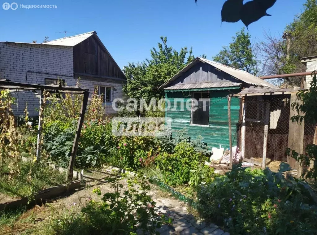 Дом в Астрахань, 8-я Железнодорожная улица (100 м) - Фото 1