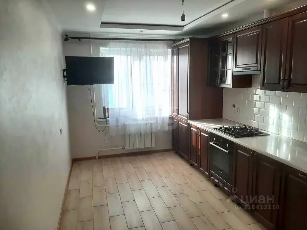 3-к кв. Мордовия, Саранск ул. Сураева-Королева, 7 (81.2 м) - Фото 0
