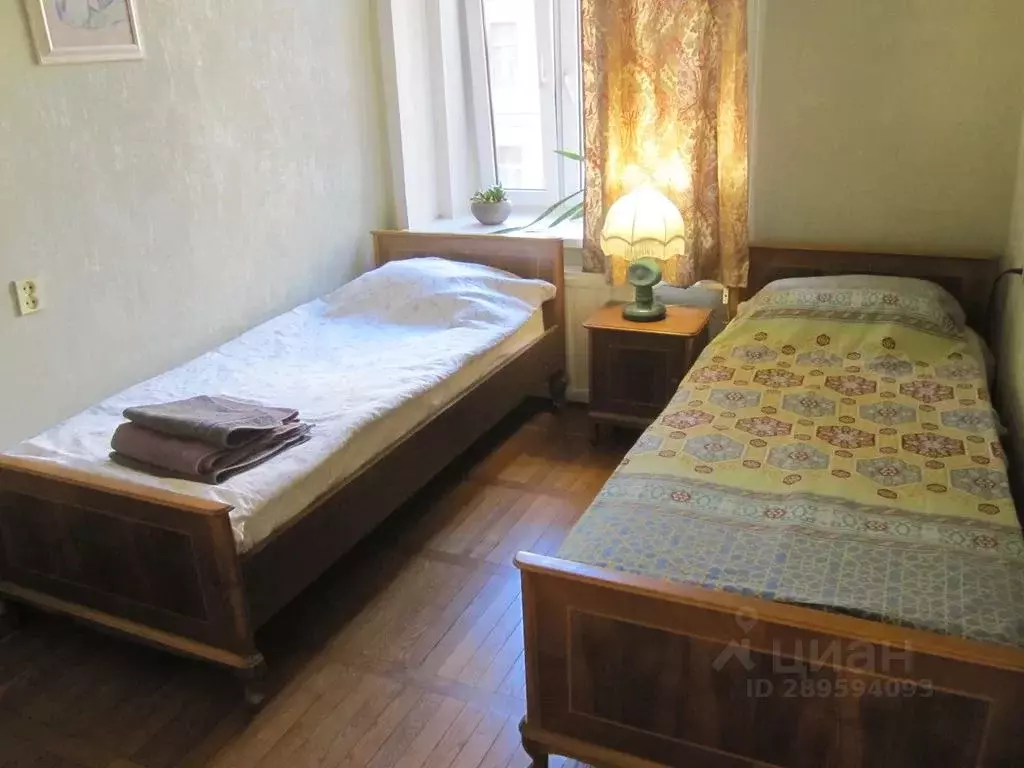 Комната Санкт-Петербург Литейный просп., 11 - Фото 1