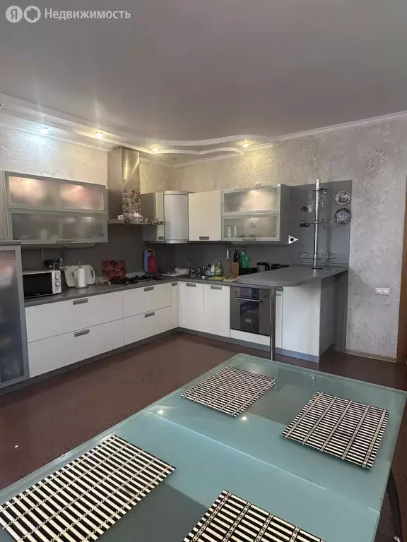 3-комнатная квартира: Волгодонск, Октябрьское шоссе, 3 (105.3 м) - Фото 0