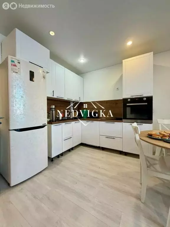 3-комнатная квартира: Мирный, улица Солдатова, 2 (66 м) - Фото 2