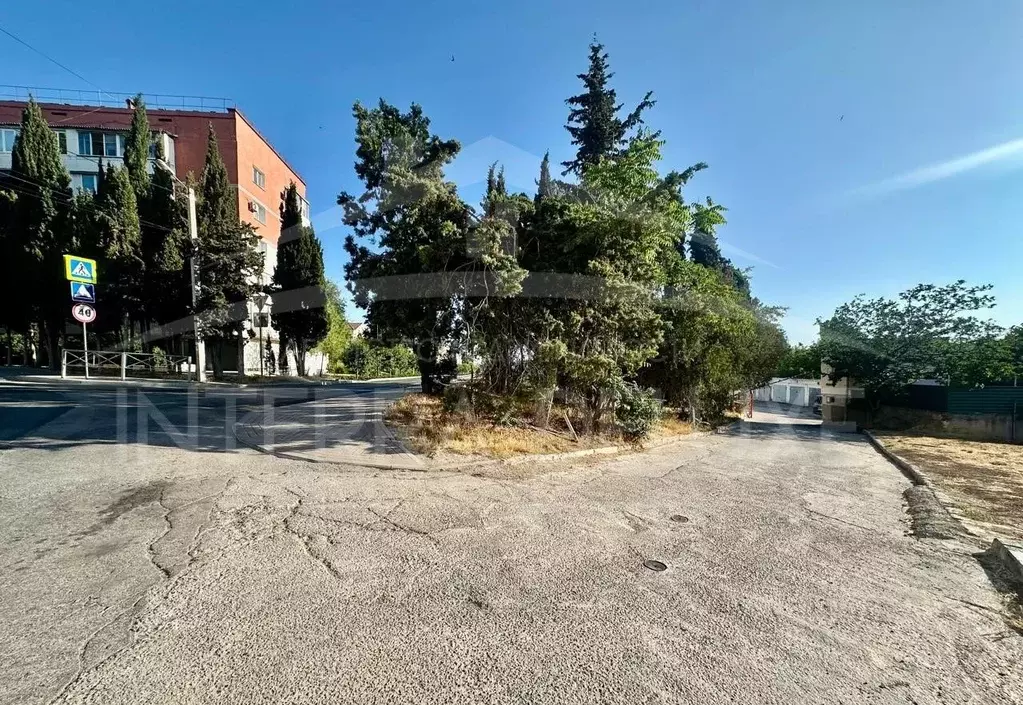 Гараж в Севастополь ул. Надежды Островской (31 м) - Фото 1