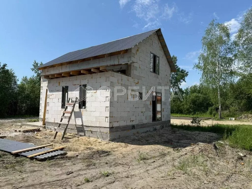 Дом в Тюменская область, Тюменский район Салаирский тракт, 14-й км ... - Фото 1