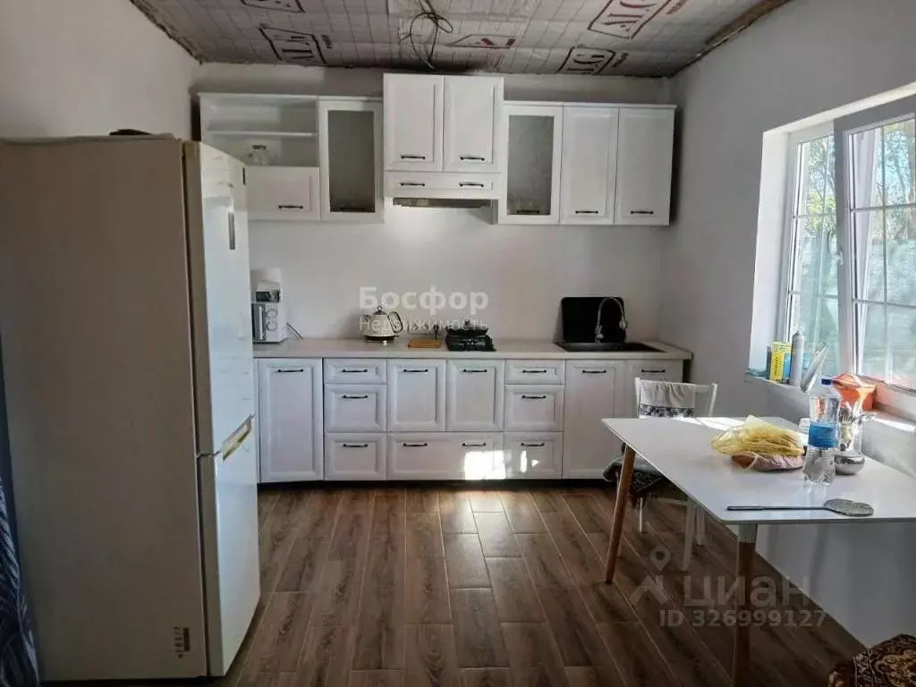 Дом в Крым, Кировское пгт ул. 5-я (137 м) - Фото 1